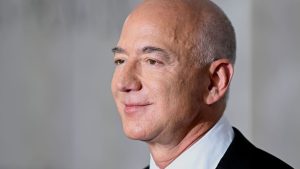 Jeff Bezos hombre más rico del mundo